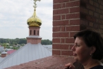 увеличить